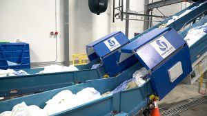 RFID Improves Communication in Laundry Facilities. Here’s How: